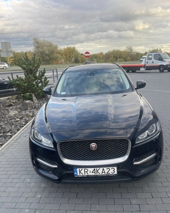 Jaguar F-Pace cena 95000 przebieg: 129000, rok produkcji 2018 z Bardo małe 154